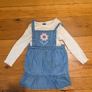 Old Navy Cream Top with Denim Accent